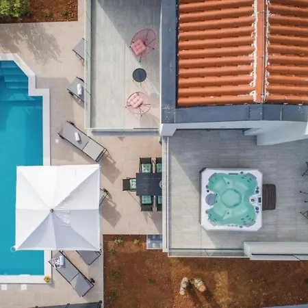 Villa Izabel With Hot Whirpool Krnica Exterior photo