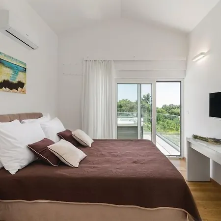 Villa Izabel With Hot Whirpool Krnica Exterior photo